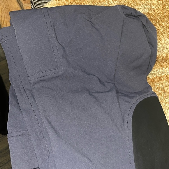 Kerrits 3-Season Breeches size M - Picture 4 of 4